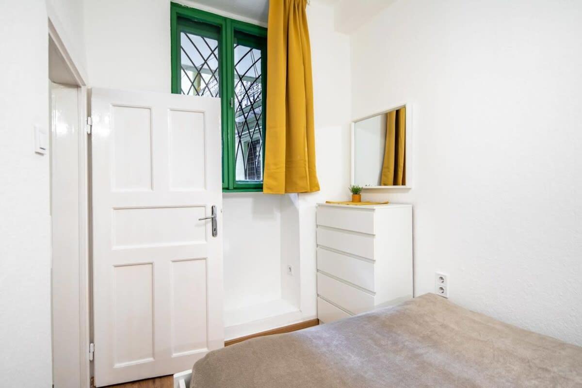 Convenient Apartment At Gastro Driven Location Budapest Exteriör bild