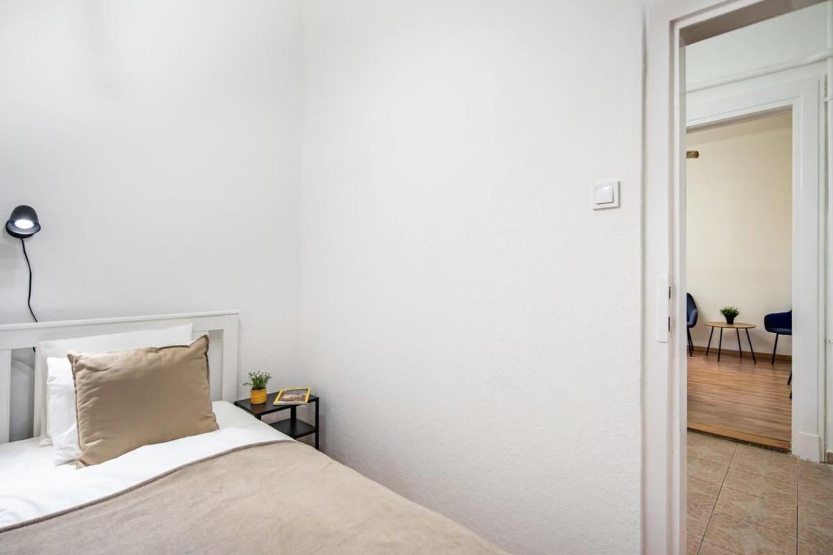 Convenient Apartment At Gastro Driven Location Budapest Exteriör bild